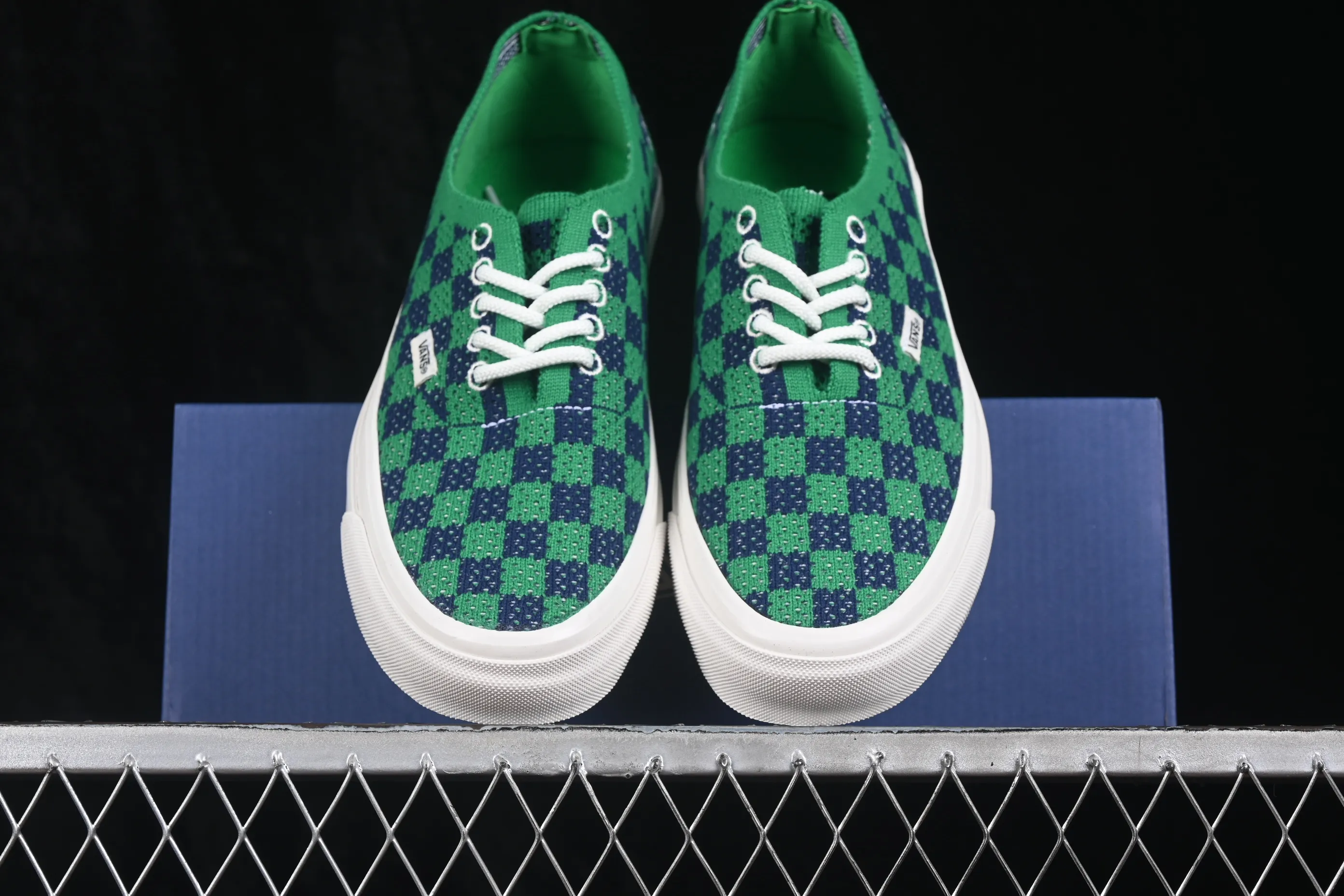 All categories Vans Vans series Vans Low Vans low-top Vans Authentic 44 Vans low-top casual skateboard shoes VN000EJC5W3